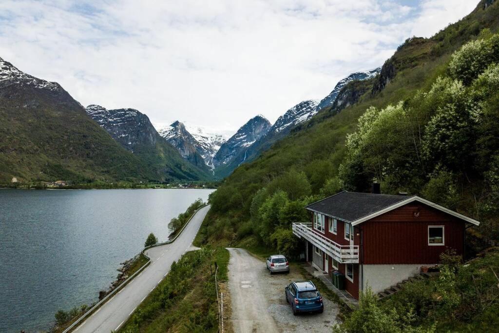 Lake View Apartment In Oldedalen, Stryn Bagian luar foto