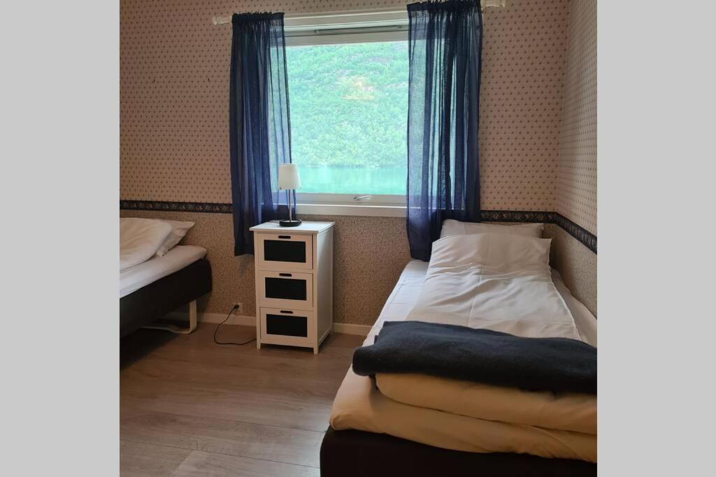 Lake View Apartment In Oldedalen, Stryn Bagian luar foto